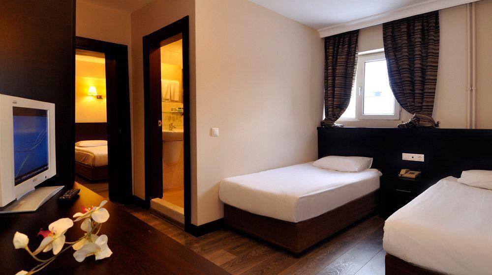 בורסה Alkoclar Chalet Hotel מראה חיצוני תמונה